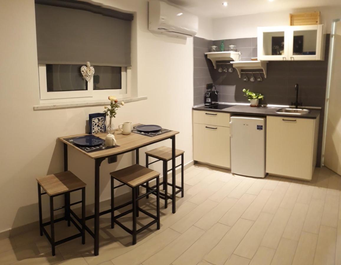 Nadine Penthouse Studio Διαμέρισμα Νάπολη Εξωτερικό φωτογραφία